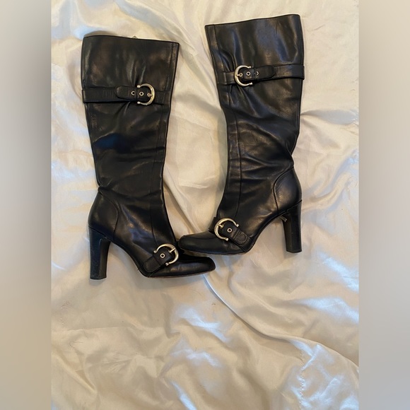 Btetchy Leather Boots - Picture 2 of 3